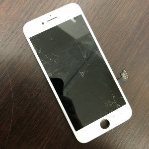 iPhone8 フロントパネル交換修理
