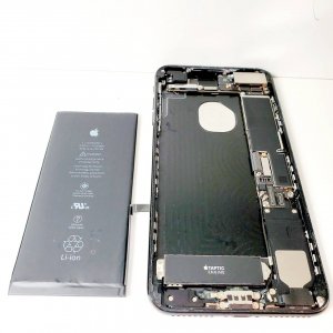 iPhone7プラス バッテリー交換