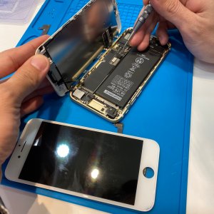 iPhone7 パネル交換修理