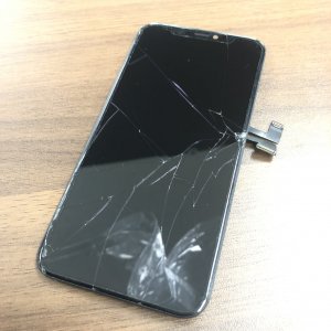 iPhoneXR 液晶画面交換修理