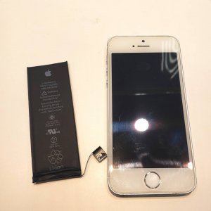 iPhone5-SE バッテリー交換修理