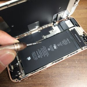 iPhone8のバッテリー交換