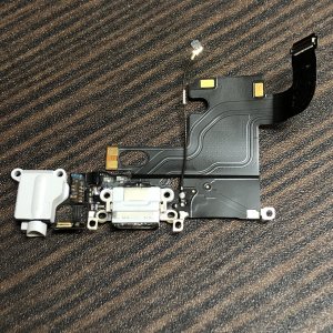 iPhone5S ライトニング修理