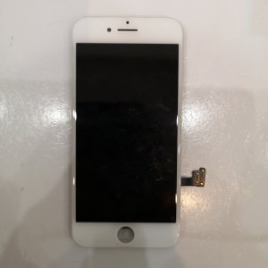 iPhone  8 液晶交換