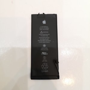 iPhone 8 バッテリー交換