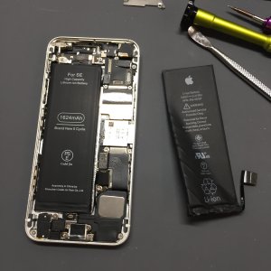 iPhoneSE バッテリー交換