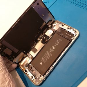 iPhone11　パネル液晶修理