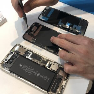 iPhone11フロントパネル交換修理