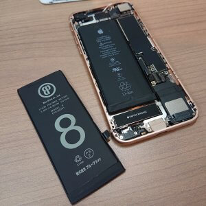 iPhone8 バッテリー交換