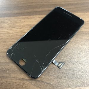 iPhone8 液晶画面交換修理