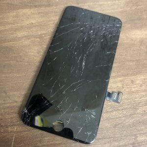 iPhone7＋ 液晶画面交換修理