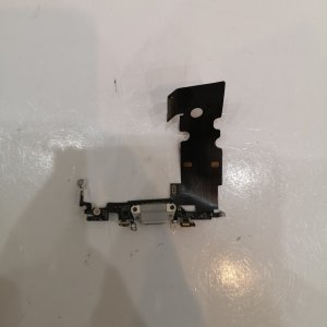 iPhone 8 ライトニング交換