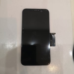 iPhone XR パネル交換