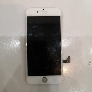 iPhone 7 パネル交換
