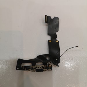 iPhone 7+ ライトニング交換