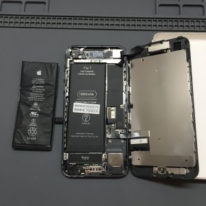 iPhone7 バッテリー交換