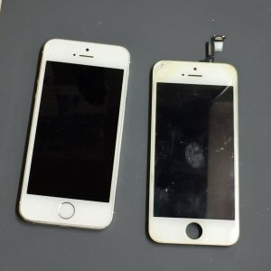 iPhone5 ガラスパネル交換