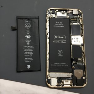 iPhone6S　バッテリー交換