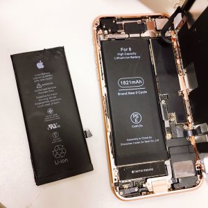 iPhone8 バッテリー交換