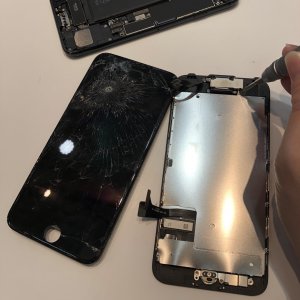 iPhone７パネル交換修理