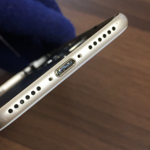 iPhone8　ライトニング