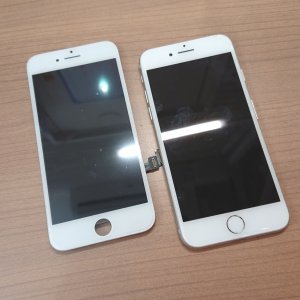 iPhone7 フロントパネル交換