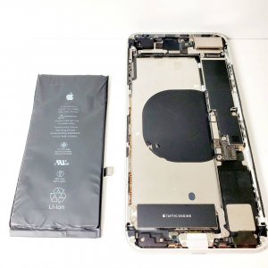 iPhone8plus バッテリー交換