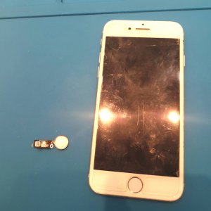 iPhone6ホームボタン交換修理