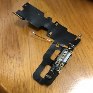 iPhone7 ライトニング交換