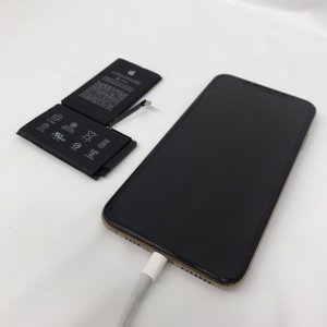 iPhoneXSMax バッテリー交換修理