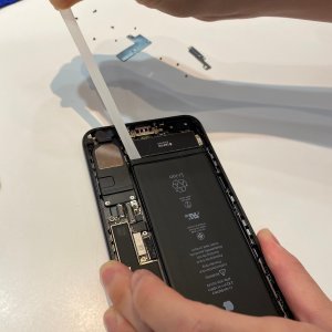 iPhone7+バッテリー交換修理
