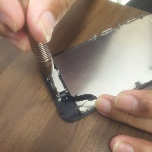 iPhone7の画面割れ修理
