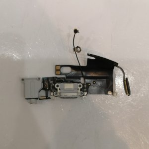 iPhone  6 ライトニング交換