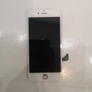 iPhone  8 パネル交換
