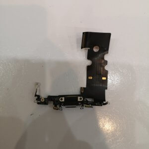 iPhone 8 ライトニング交換