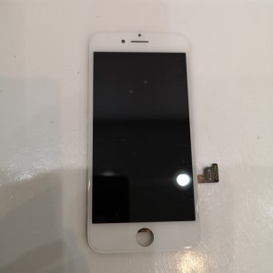 iPhone 8 パネル交換