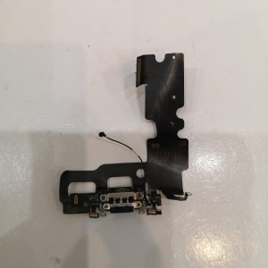iPhone  7 ライトニング修理