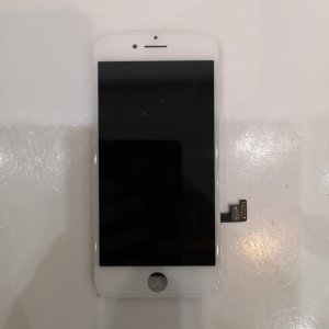 iPhone 8 パネル交換