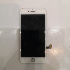iPhone  8 パネル修理