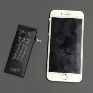 iPhone７　バッテリ交換