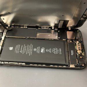 iPhone 7 バッテリー交換