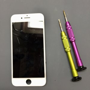 iPhone8 パネル交換