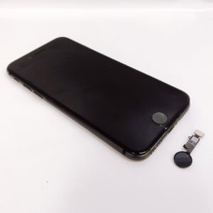 iPhone 8 ホームボタン交換
