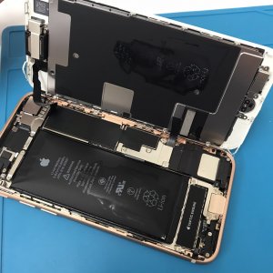 iPhone8 バッテリー交換修理