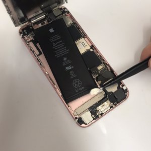iPhone 6s バッテリー交換