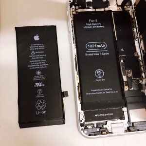 iPhone 8 バッテリー交換