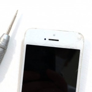 iPhoneSE 液晶修理