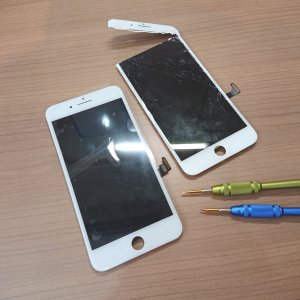 iPhone7Plus 液晶交換
