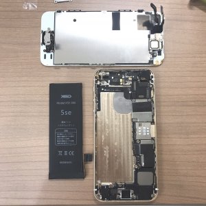 iPhoneSE バッテリー交換