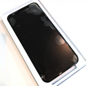 iPhoneXS 液晶交換